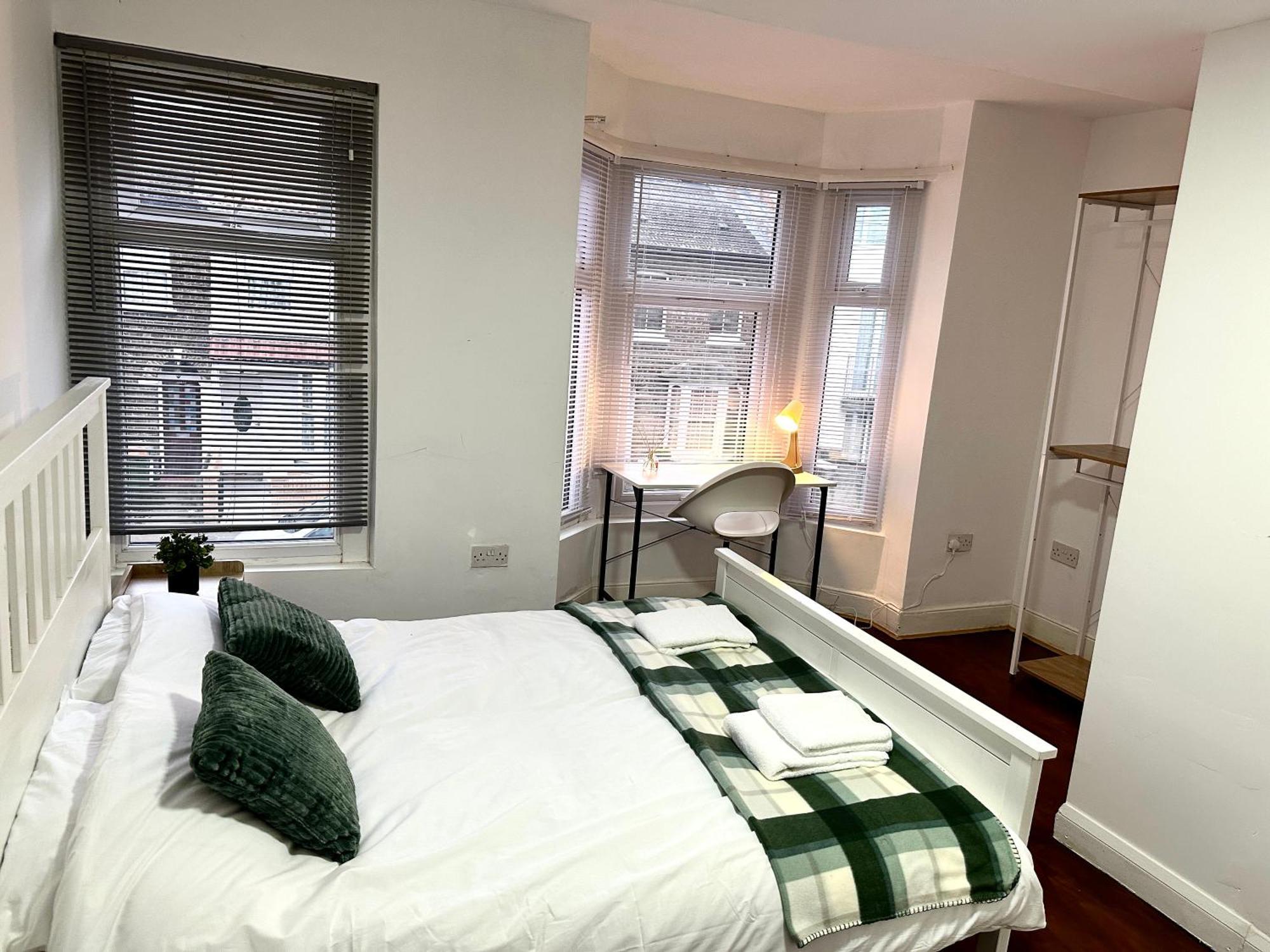 Stratford Guesthouse ลอนดอน ภายนอก รูปภาพ